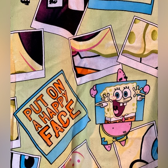 SpongeBob Nickelodeon Nurse Hospital Uniform Scrub Top V neck size XL Happy Face - Picture 2 of 4